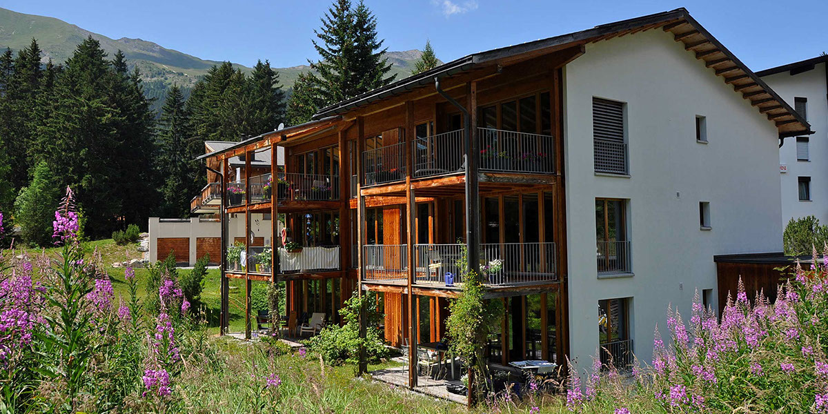 Ferienwohnung Seestrasse 13 beim See im Sommer, Lenzerheide